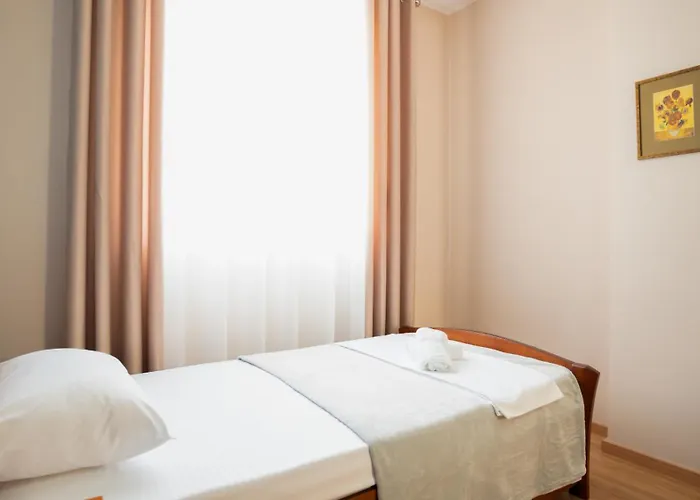 Urban Gem - * Tirana