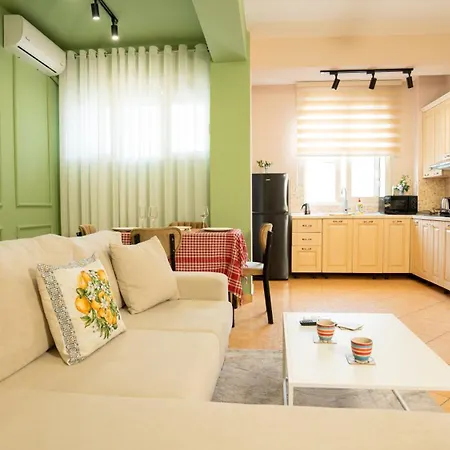 Urban Gem - Apartment