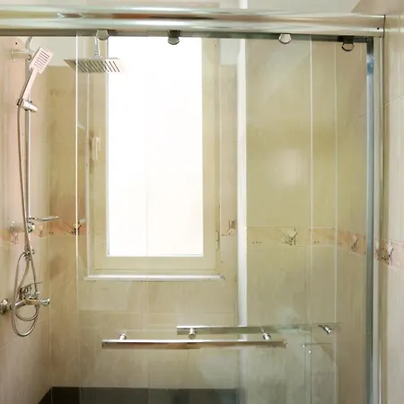 Urban Gem - شقة تيرانا