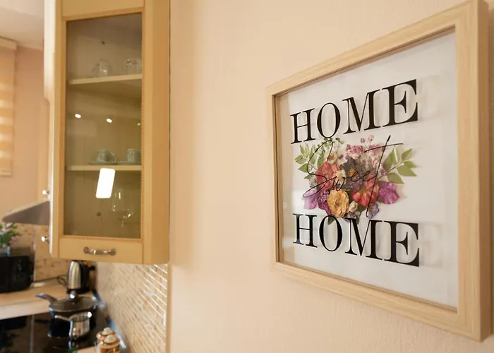 Urban Gem - * ティラナ